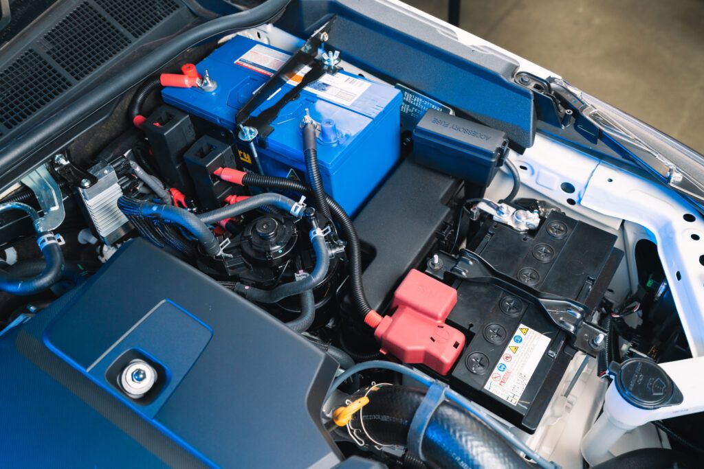 Toyota Hilux SBI212 Dual Battery System Multidrive